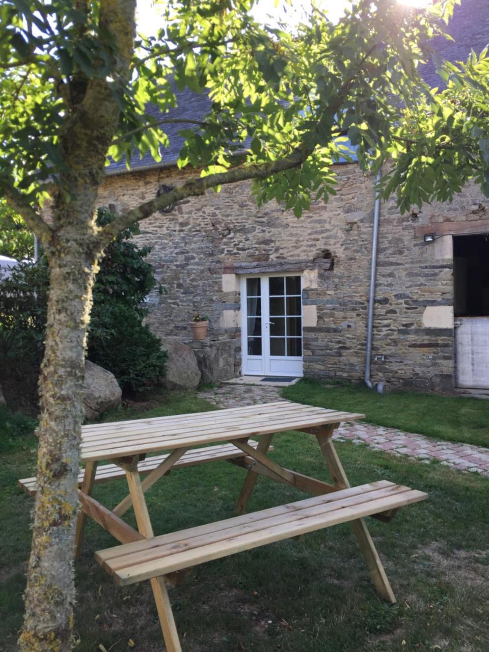 Etang Fleuri Bed and Breakfast Cahagnes Buitenkant foto